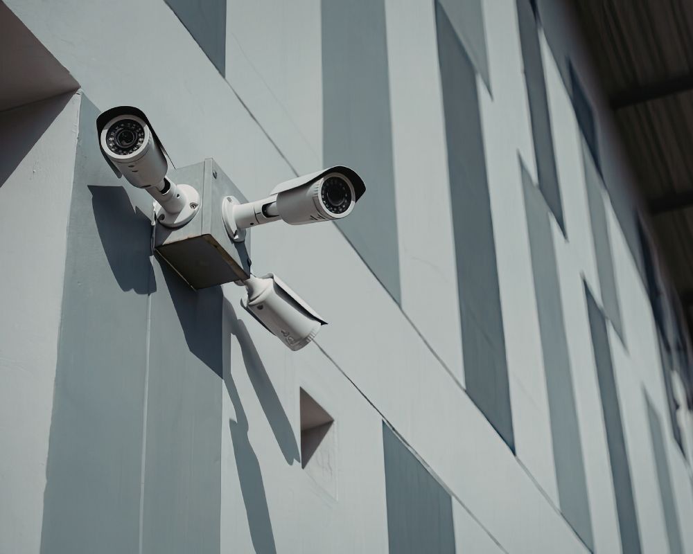 Wireless vs Wired Security Cameras